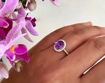 Engagement Ring Gemstone,Amethyst Halo Diamond Pave Ring, Gemstone Engagement, Natural Stones,Oval Amethyst,Alternative Engagement Ring