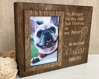 Pet memorial, Personalized wooden frame with your dog's or cat's name, your message and its years of life. Photo frame and laser engraving.