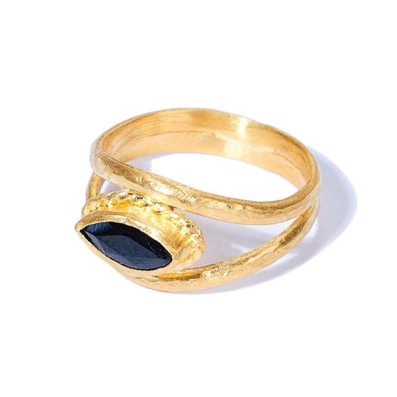Sapphire ring//artisan Sapphire ring//Sapphire 24k ring//24k gold natural Sapphire ring//24k gold sapphire ring//gold sapphire jewelry