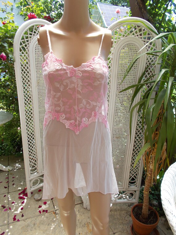 Delicate Pink Negligee Size 38
