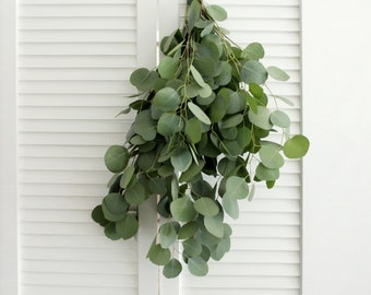 Fresh Silver Dollar Eucalyptus Bunch- 5-7 stems - DIY Wedding  | Showers  | Event  | Holidays | Garland | Greenery | Table Runner