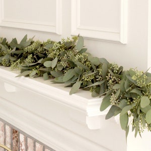 Fresh Cut Living Seeded Eucalyptus Greenery Garland –for wedding, home decor, holiday party, Christmas decor