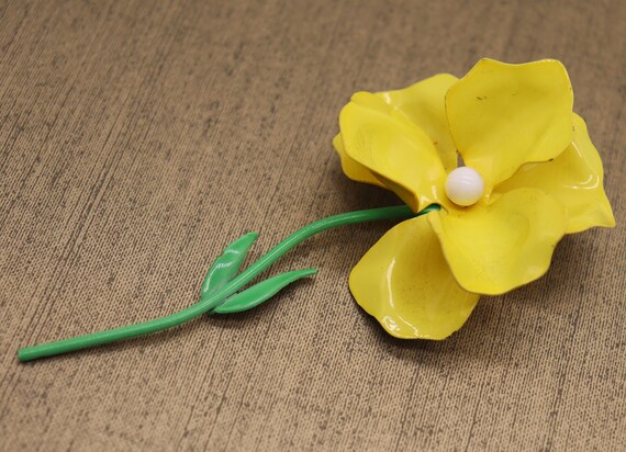 Large Brooch Enameled Vintage Flower Pin 4 1/4" L… - image 8