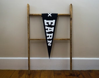 Earn Pennant - Navy & White