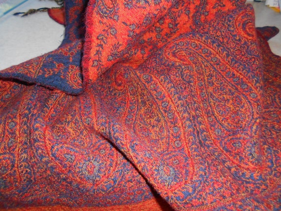 Vintage wool/silk pashmina scarf with paisley des… - image 2