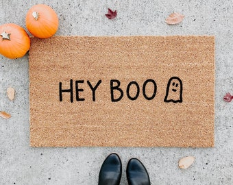 hey boo doormat . halloween doormat . spooky welcome mat . fall decor . spooky outdoor decor . ghost decor . housewarming gift