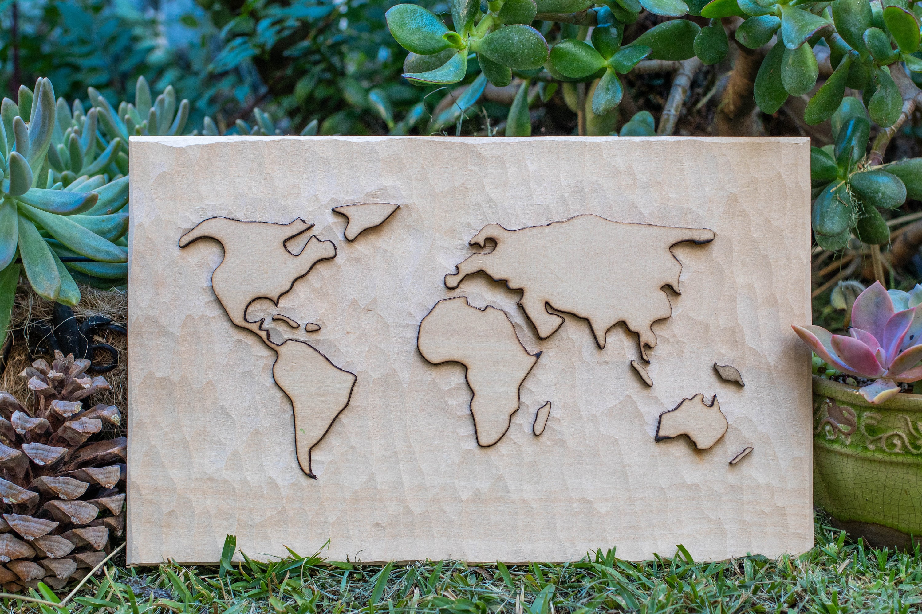 Hand Carved World Map Etsy Italia