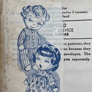 Vintage Mail Order Pattern Design 525 - Sleepy Boy and Girl Sock doll pattern with nightgown and pajamas patterns