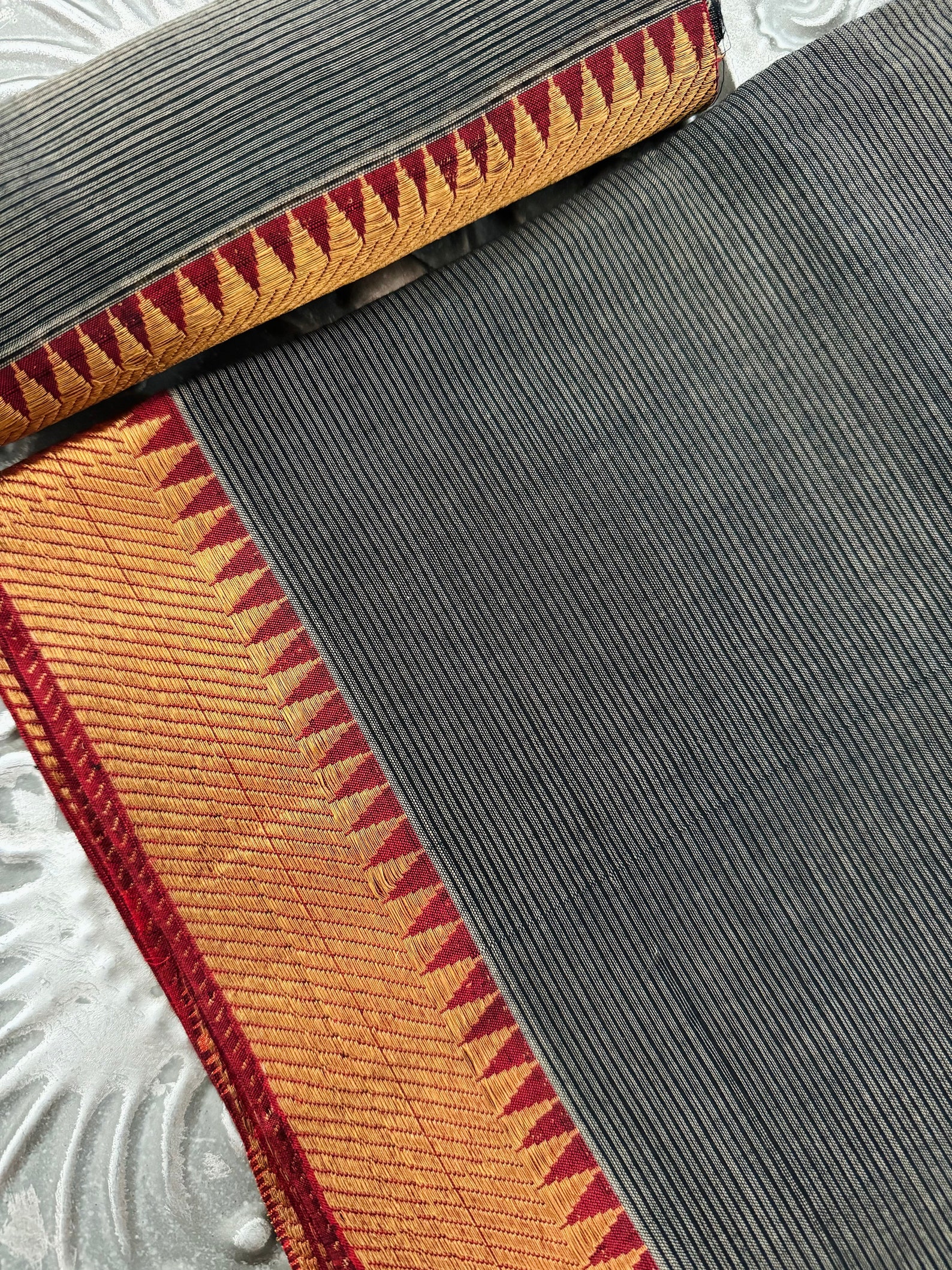 Handwoven Mangalgiri Silk Cotton Saree - Bright Lavender + Gold