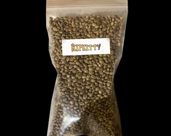 Ripkitty Delicious Hemp Seeds in Various Sizes, for Birds or Snacks