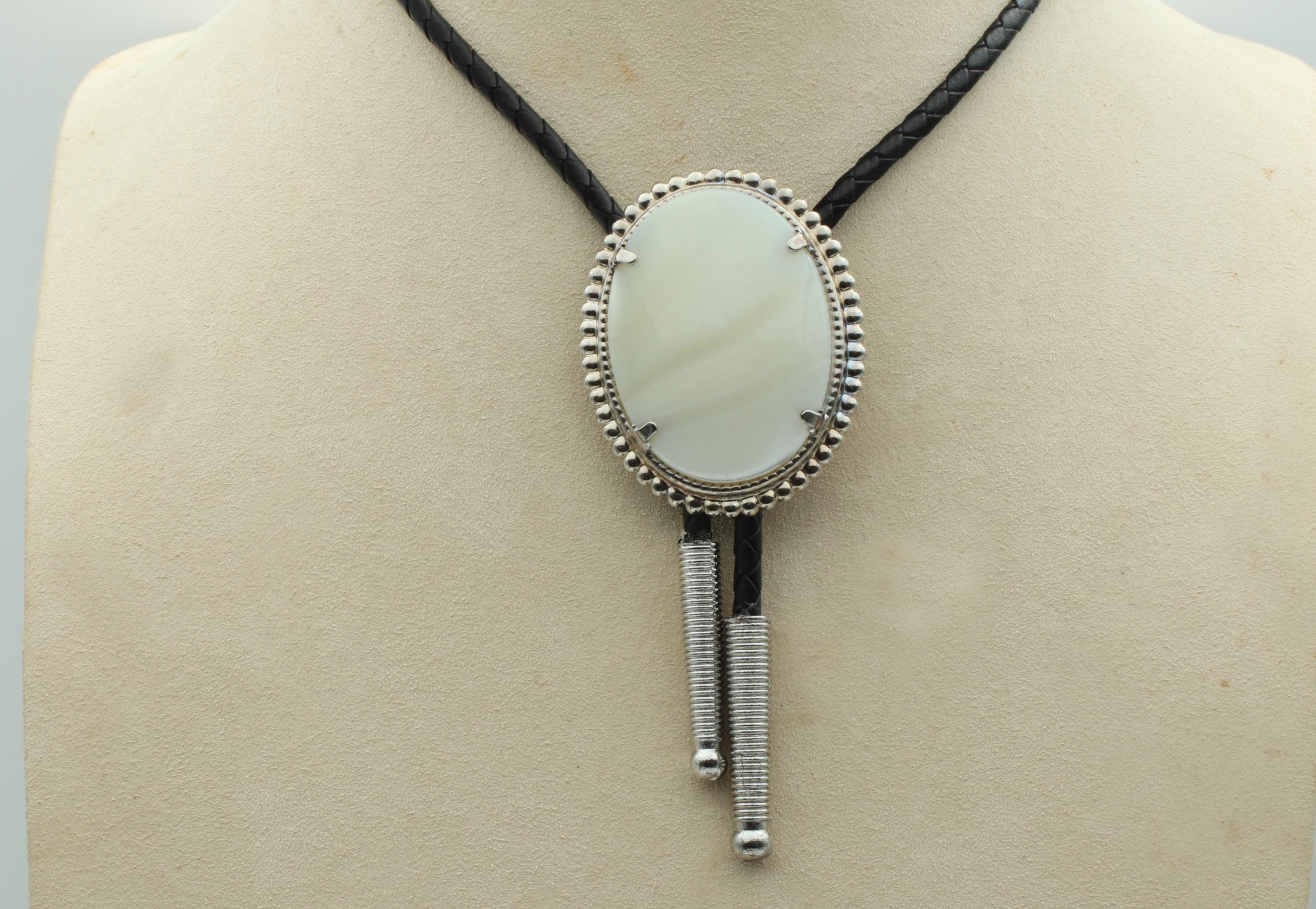 Mother Of Pearl Bolo Tie/ Western Wear