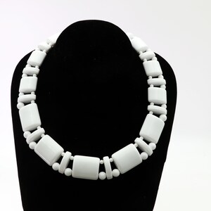 Vintage Monet Lucite Chocker 1980&#39;s Signed Monet