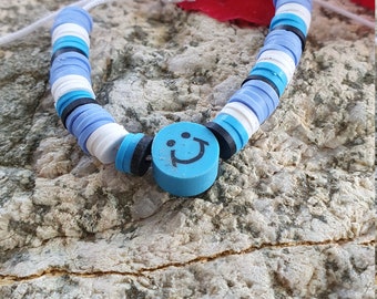 adjustable child bracelet in heishi pearls