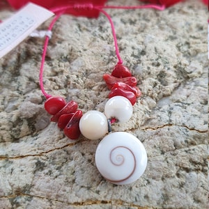 adjustable bracelet Shiva&#39;s eye, coral and pearls