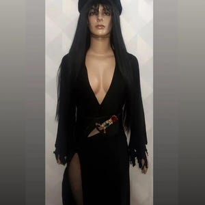 Elvira Cosplay