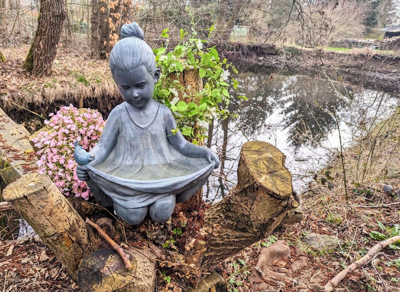 Vogelbrunnen, Figur Mädchen Spezialkeramik 50,5 cm, Gartenfigur Brunnen Mädchen knieend Bild 6