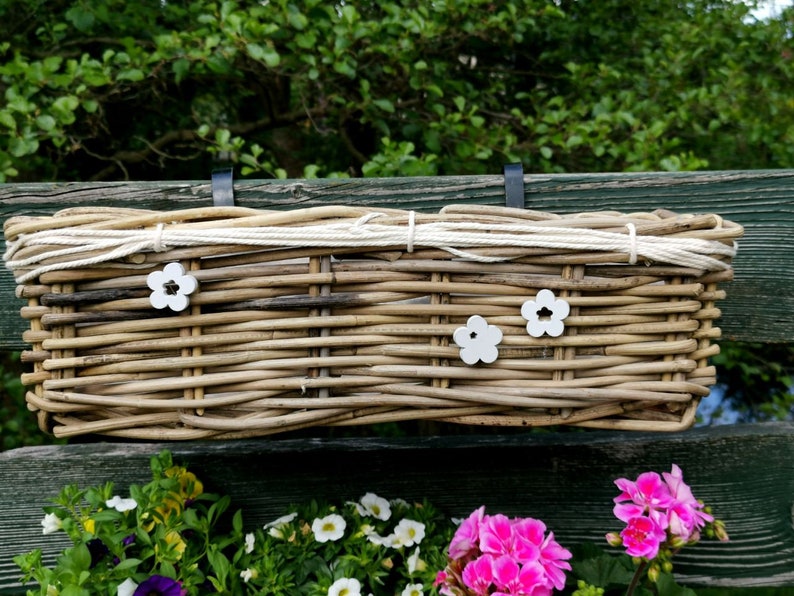 Balcony box, plant box, rattan, flower box, plant pot Kasten groß+Deko