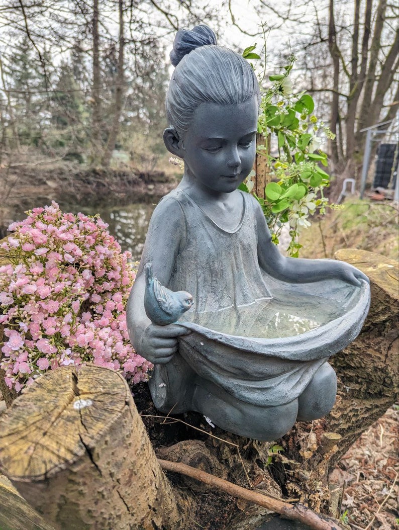 Vogelbrunnen, Figur Mädchen Spezialkeramik 50,5 cm, Gartenfigur Brunnen Mädchen knieend Bild 2