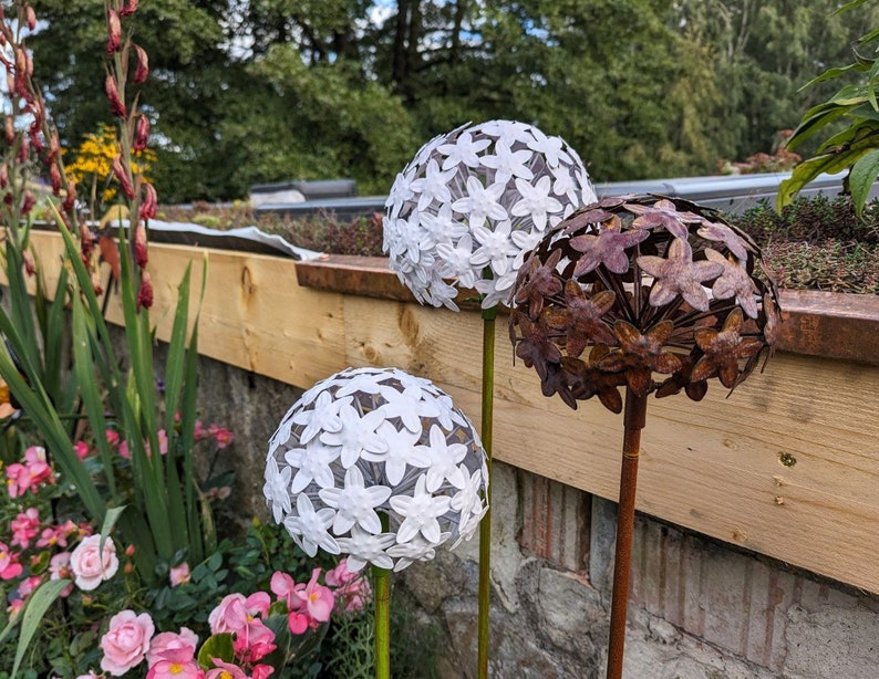 Metall Pflanzstecker weiß Allium 2 Größen Herbst, Gartenstecker, Gartendeko, Pflanzstecker, Pflanzendeko Bild 5