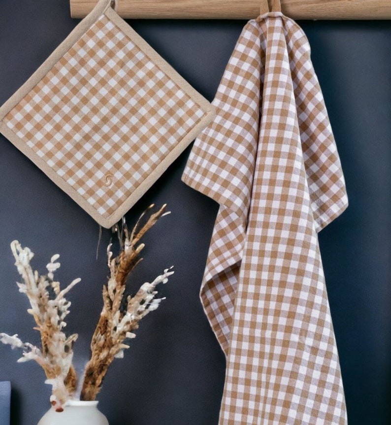 Set of 2 recycled cotton tea towels beige checked, recycling, cotton, kitchen textiles Sweden image 1