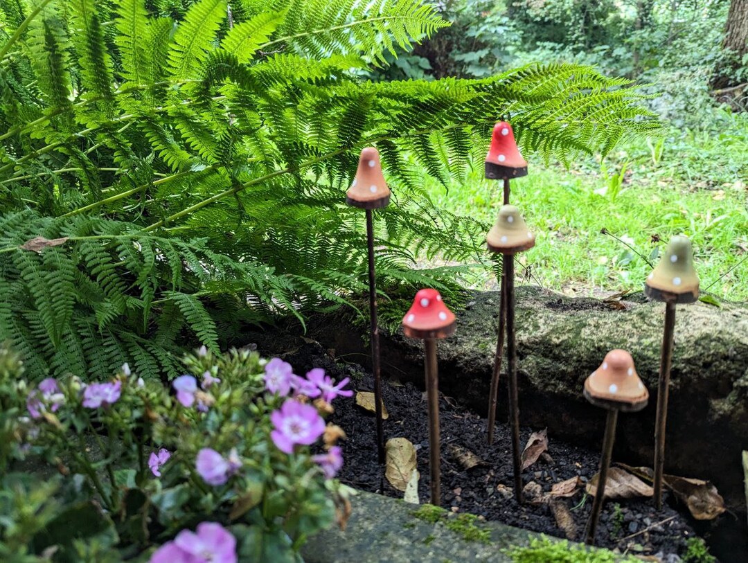 3er Deko Holzpilze, Gartendeko, Gartenstecker für draußen, Fliegenpilz