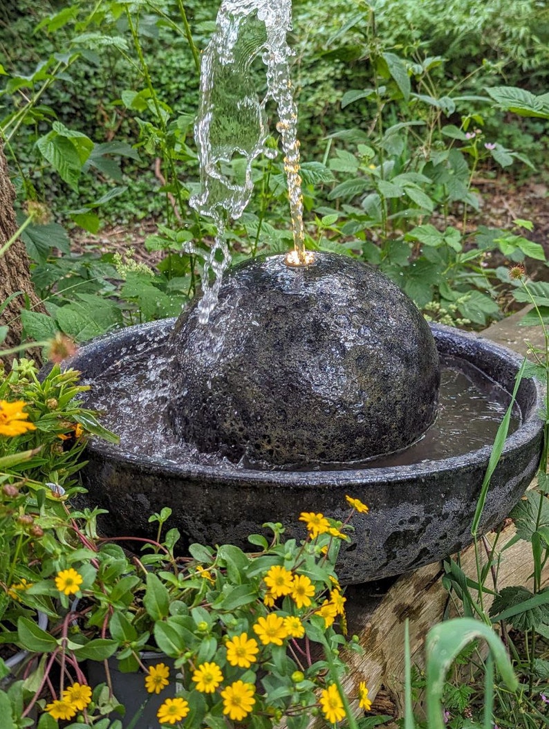 Wasserbrunnen XXL für innen und außen sand schwarz aus Steinzeug mit LED Beleuchtung sand schwarz, Brunnen Größe 5429 cm Bild 6