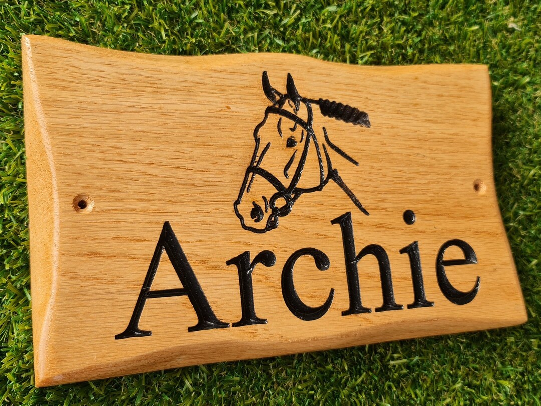 horse-dog-name-plate-door-sign-carved-wooden-house-plaque-engraved-oak