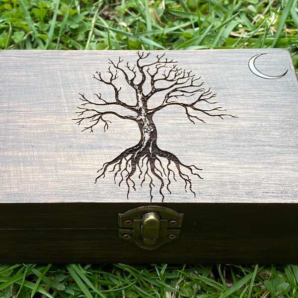 Tree of Life Pentacle Moon wood box/tree of life pentacle moon stash box/keepsake box/tarot card box