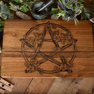 Altar / Floral Pentagram / Meditation / Altar Table / Tabletop Altar / Witch Decor / Pagan Altar / Wiccan Altar / Tarot