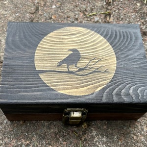 Crow stash box/Crow tarot card crystal box/Crow keepsake box/Crow wood box