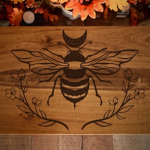 Altar / Mystical Bee / Meditation / Altar Table / Tabletop Altar / Witch Decor / Pagan Altar / Wiccan Altar / Tarot