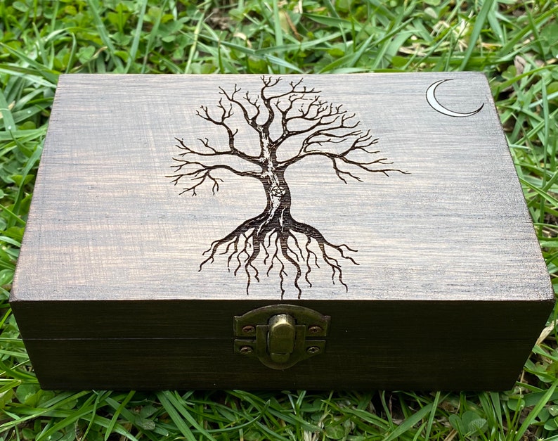 Tree of Life Pentacle Moon wood box/tree of life pentacle moon stash box/keepsake box/tarot card box 