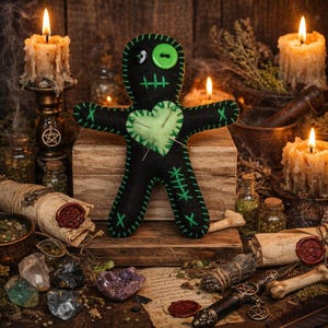 Voodoo doll/voodoo patch doll/Black and green