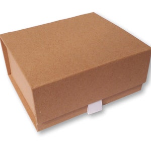 1 caja grande de Nochebuena Kraft Brown. Caja de regalo magnética Snapshut. Caja en blanco. Chocolates, Vela, Pasteles, Regalos, Cesta, Prendas, Bufandas