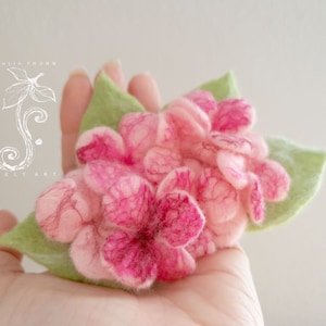 Felt brooch flowers hydrangeas, felted, light pink, pink, green