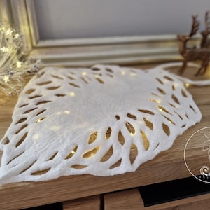 Felted table runner, table decoration, winter decoration, Christmas decoration, white leaf with holes, 43 x 34 cm, merino wool