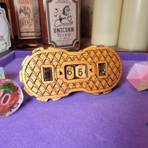 Wooden Rotary HP Tracker // Health Counter // Spin Dial Life Record // Dnd Accessory