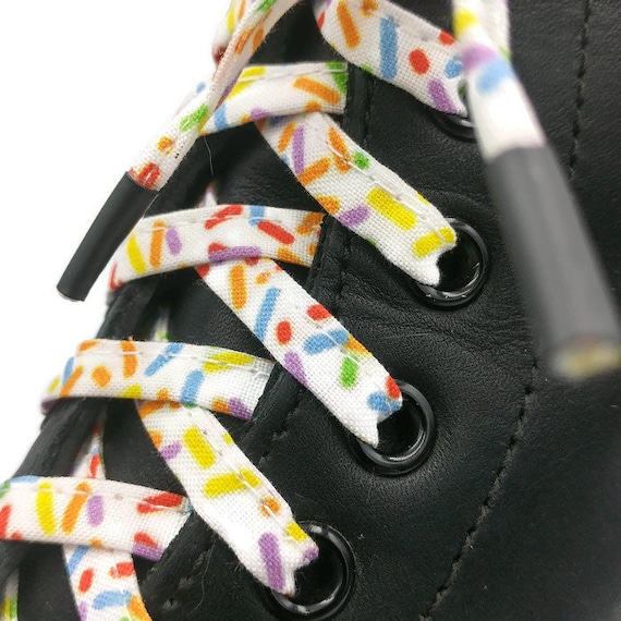Vans hot sale yellow laces