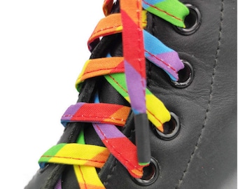 Lacci in tessuto Super Pride, realizzati a mano in Quebec. Punte plastificate. Dr Martens, Converse, Rainbow LGBTQI+ Pride