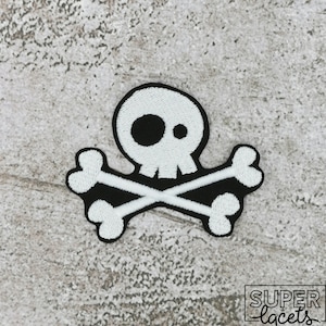 Skull Patch, Handmade Iron-on Patch, Super Laces