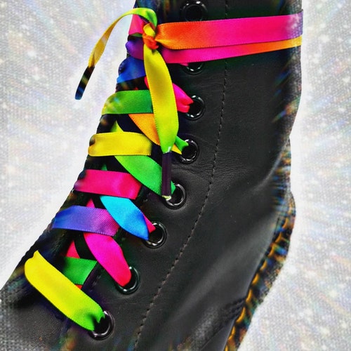 Children's rainbow dr online martens