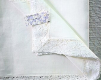 Large linen centerpiece, 110 x 65 cm