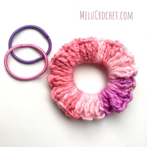 Easy Scrunchie Pattern by Melu Crochet image 4