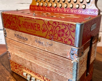 HOHNER アコーディオン ヴィンテージ　ケース付 Vintage Hohner Accordion In Original Case. Serial#85280