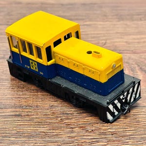 Vintage AHM ATSF 360 Diesel Switcher Engine for Model Train Restoration or Parts Harvesting