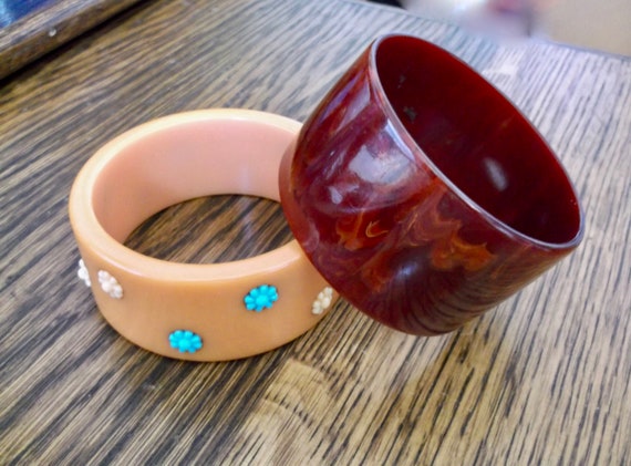 bakelite pumpkin bangle flower bangle or bracelet