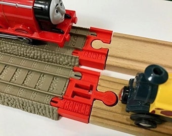 Trainlab adapters compatible with trackmaster (2009) to wooden railway tracks (2pc)