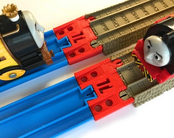 Trainlab adapters compatible with trackmaster (2009 brown) and tomy plarail train tracks  (2pc)