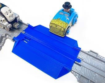 TrainLab Railroad Crossing Compatible with Thomas Take-n-Play Tracks (1pc)