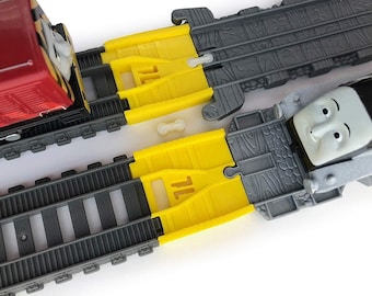 Trainlab thomas take-n-play to trackmaster (2014) train track adapters (2pc)